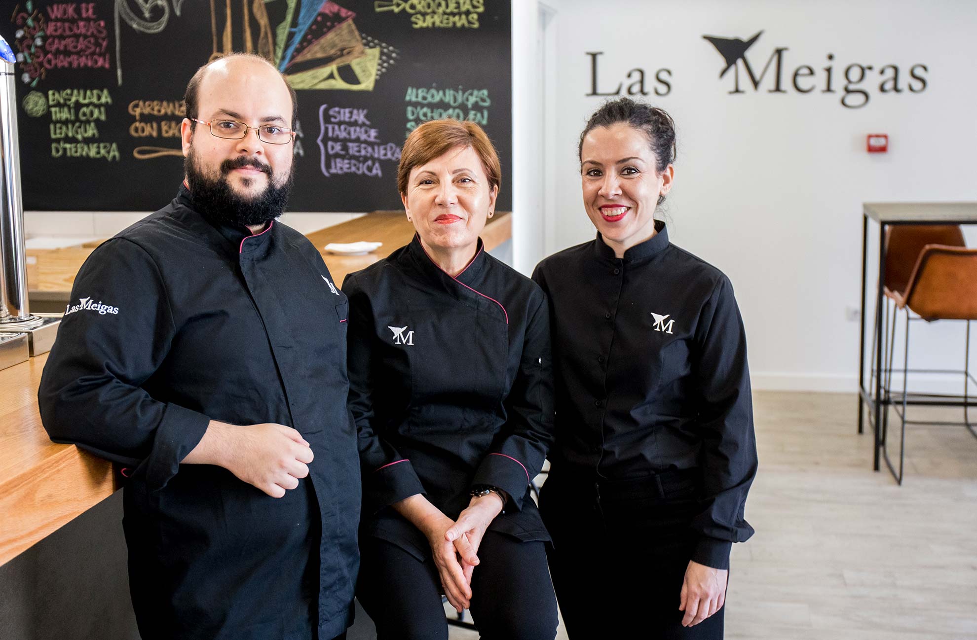 Equipo de Las Meigas, restaurante en Huelva, con Eduardo Míguez la cabeza.